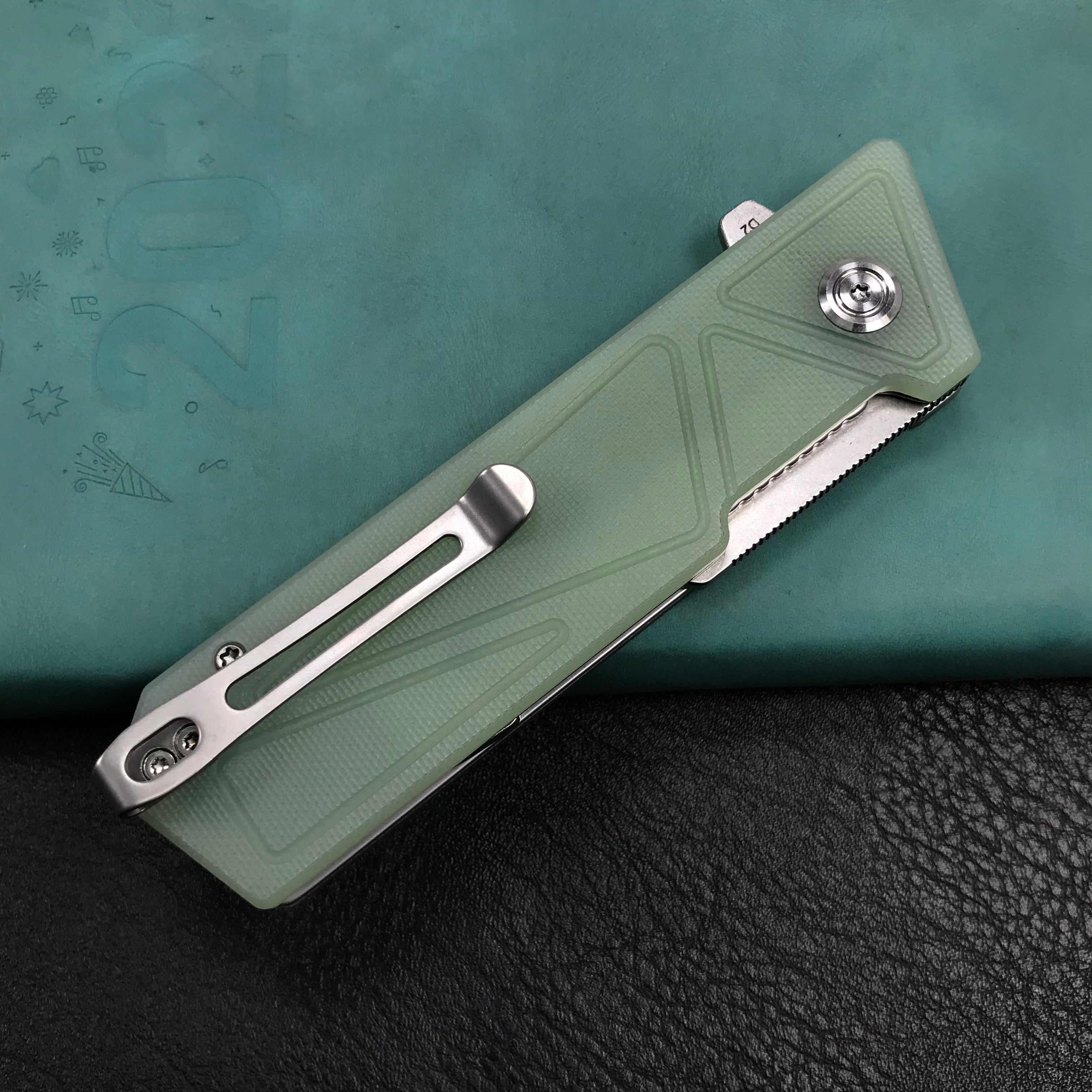 KUBEY KU104E Avenger Outdoor Edc Folding Pocket Knife Jade G10 Handle 3.07" Blasted Stonewashed D2