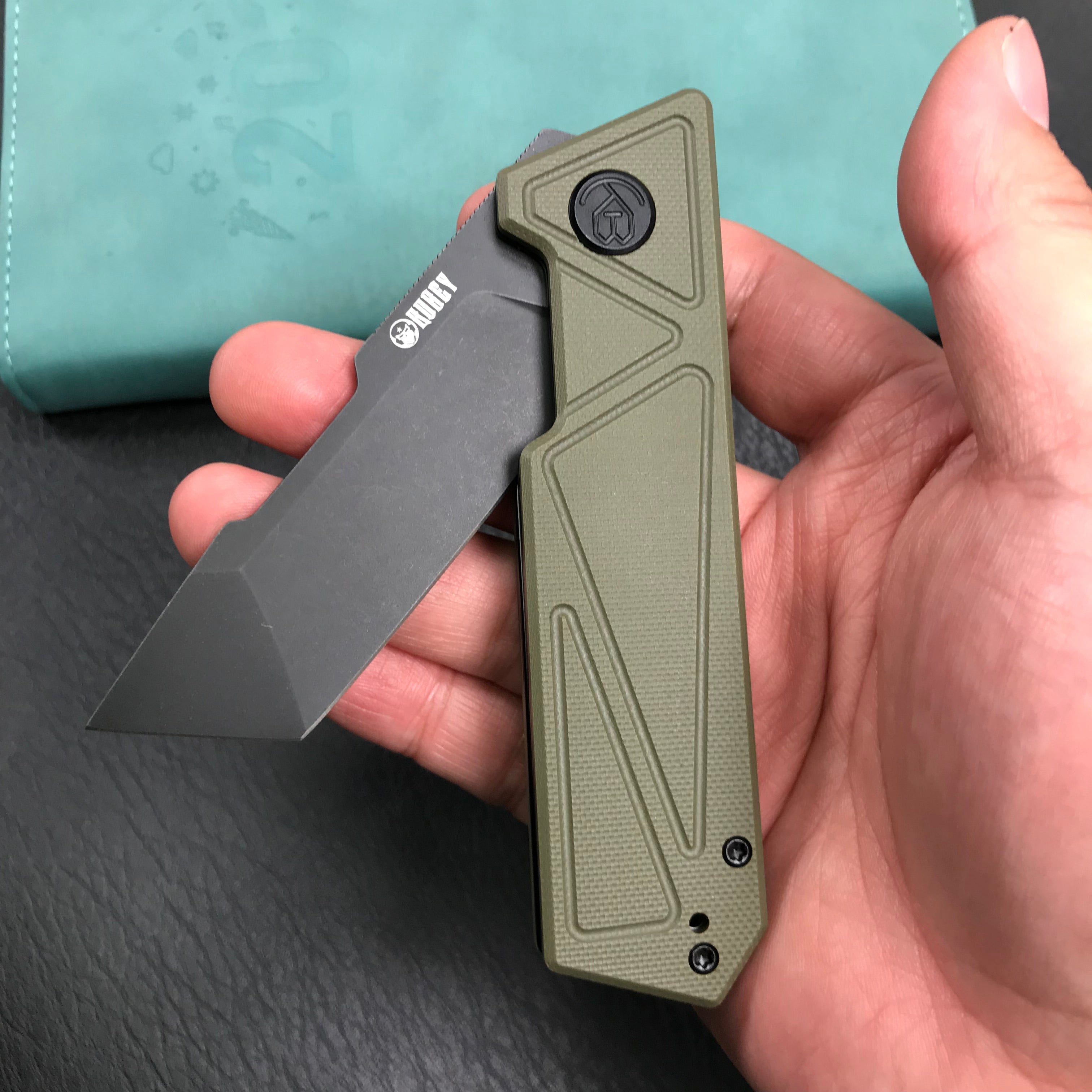 KUBEY KU104F Avenger Outdoor Edc Folding Pocket Knife Green G10 Handle 3.07" Black Stonewashe  D2