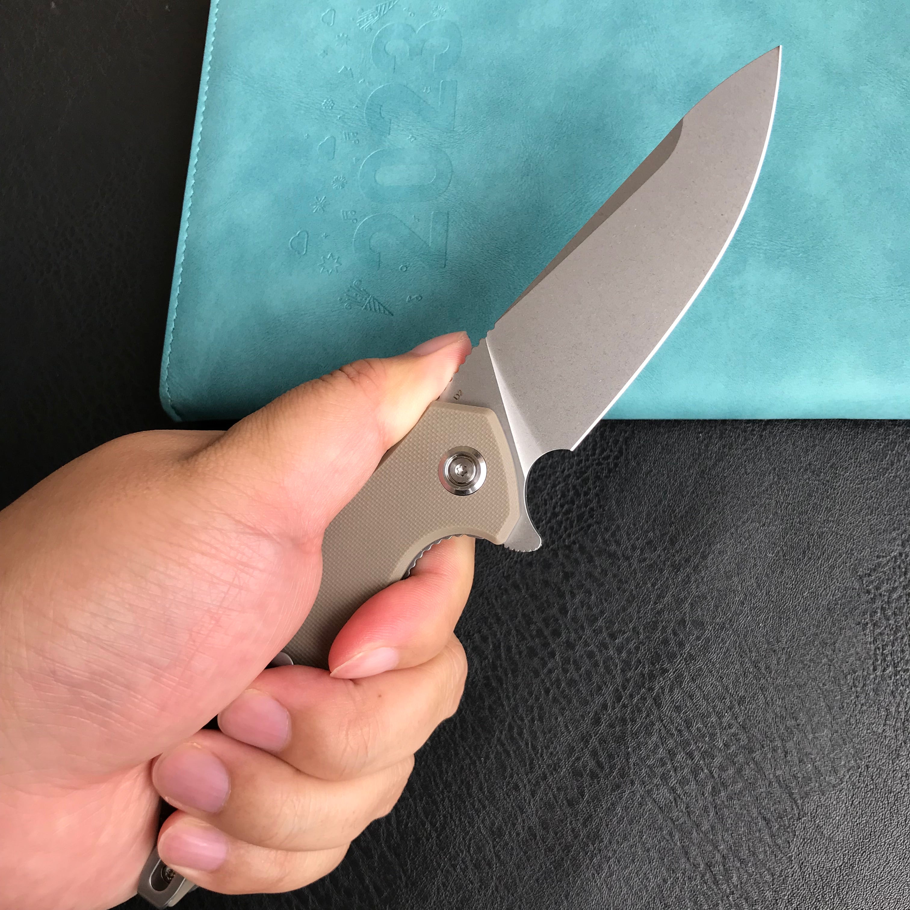 KUBEY KU117I Nova Liner Lock Flipper Folding Pocket Knife Tan G10 Handle Blasted Stonewashed  D2