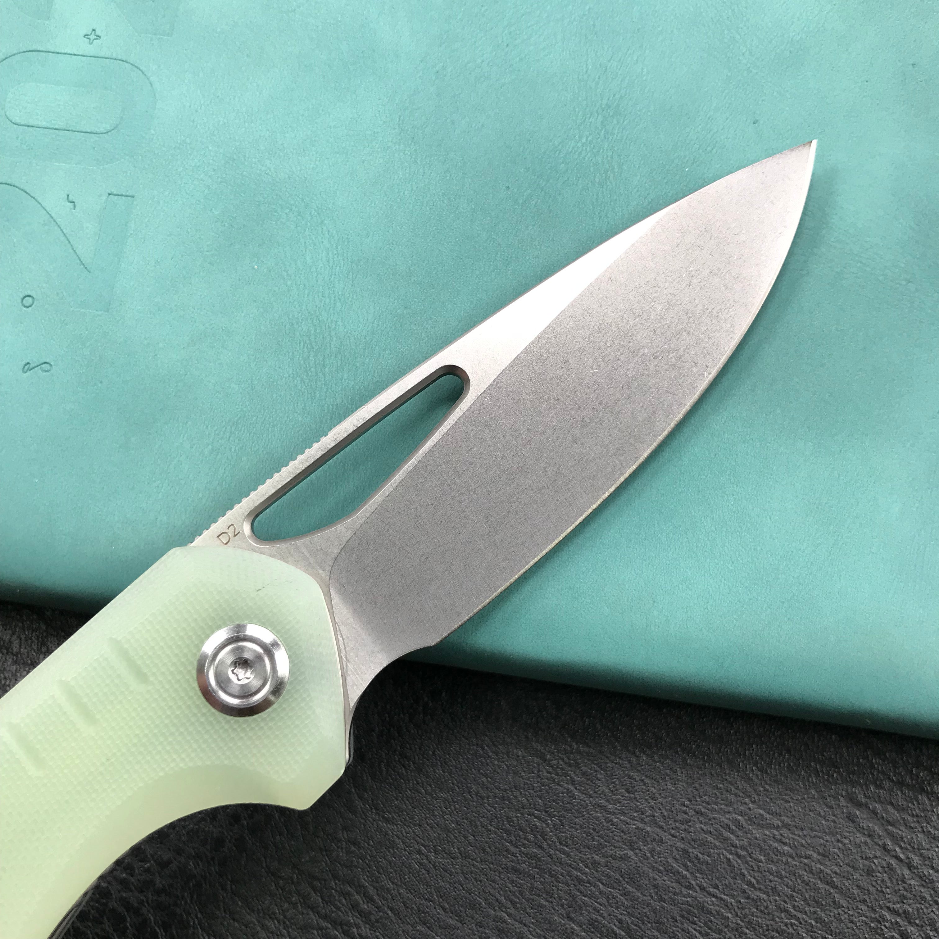 KUBEY KU324F Jade G10 Handle Folding Knife 3.27"Blasted Stonewashed D2