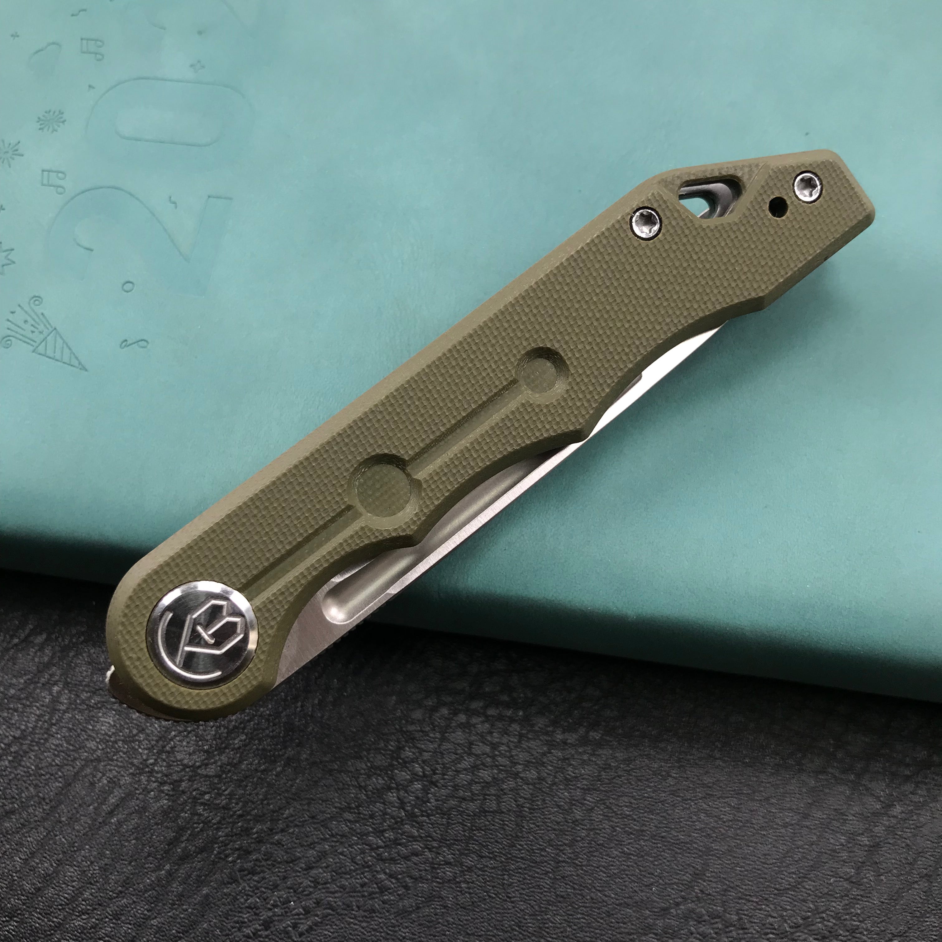 KUBEY KU2101D Mizo Liner Lock Front Flipper Folding Knife Green G10 Handle 3.15" Satin 14C28N